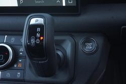 2025 Land Rover Defender 110 D350 X-Dynamic SE