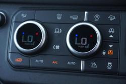 2025 Land Rover Defender 110 D350 X-Dynamic SE