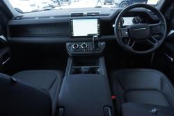 2025 Land Rover Defender 110 D350 X-Dynamic SE