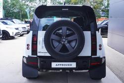 2025 Land Rover Defender 110 D350 X-Dynamic SE