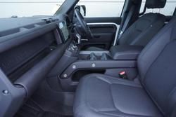 2025 Land Rover Defender 110 D350 X-Dynamic SE