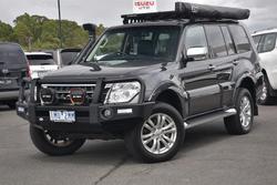 2017 Mitsubishi Pajero GLS