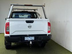 2021 Nissan Navara SL