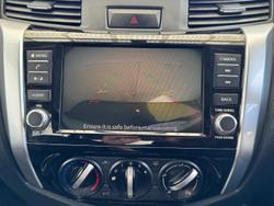 2021 Nissan Navara SL