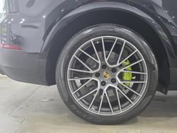 2019 Porsche Cayenne E-Hybrid