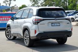 2025 Subaru Forester Hybrid Touring S6 MY26 AWD Crystal White