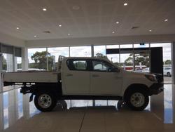 2016 Toyota Hilux SR