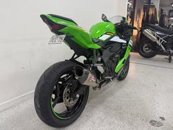 Kawasaki Ninja 400 ZX-4RR KRT