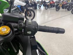 2025 Kawasaki NINJA 400 ZX-4RR KRT Green