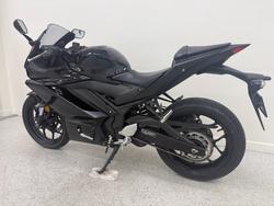 2021 YAMAHA YZF-R3 Black