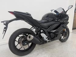 2021 YAMAHA YZF-R3 Black