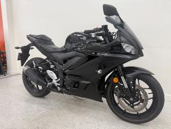 2021 YAMAHA YZF-R3 Black
