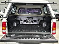 2006 Toyota Hilux SR5 KUN26R MY07 4X4 Glacier White