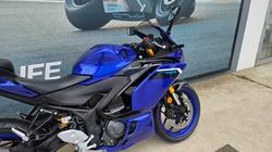2025 Yamaha YZF-R3 Blue