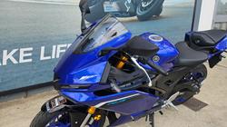 2025 Yamaha YZF-R3 Blue