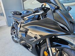2025 Yamaha YZF-R7LA GREY