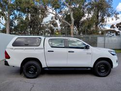 2020 Toyota Hilux SR