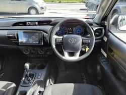 2020 Toyota Hilux SR