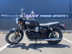 Triumph Bonneville T100 (900CC)