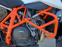 2015 KTM 690 Duke R Duke White