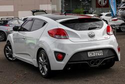 2016 Hyundai Veloster SR Turbo +