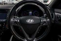 2016 Hyundai Veloster SR Turbo +