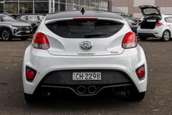2016 Hyundai Veloster SR Turbo +