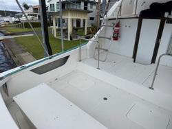 1996 Caribbean 28 FLYBRIDGE CRUISER