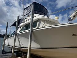 1996 Caribbean 28 FLYBRIDGE CRUISER
