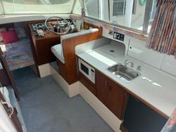 1996 Caribbean 28 FLYBRIDGE CRUISER