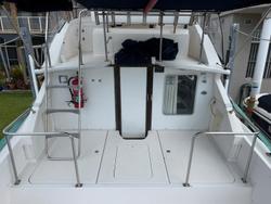 1996 Caribbean 28 FLYBRIDGE CRUISER