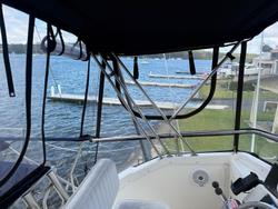 1996 Caribbean 28 FLYBRIDGE CRUISER