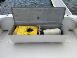 1996 Caribbean 28 FLYBRIDGE CRUISER