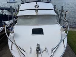 1996 Caribbean 28 FLYBRIDGE CRUISER