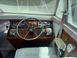 1996 Caribbean 28 FLYBRIDGE CRUISER