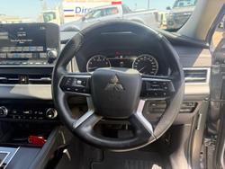 2021 Mitsubishi Outlander LS