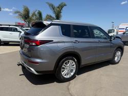 2021 Mitsubishi Outlander LS