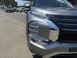 2021 Mitsubishi Outlander LS