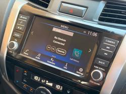 2023 Nissan Navara ST-X