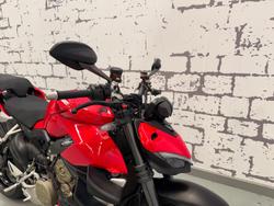2020 Ducati Streetfighter V4 Streetfighter Red