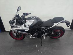 2025 Suzuki GSX-8R (GSX800FRQ) SILVER