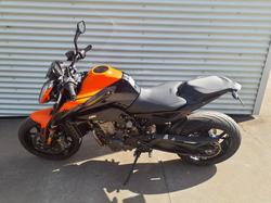2022 KTM 890 Duke Duke