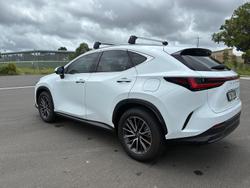 2025 Lexus NX 450h+ Luxury