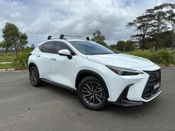 2025 Lexus NX 450h+ Luxury