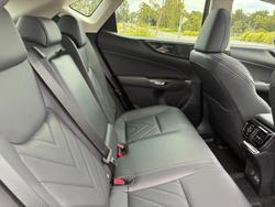 2025 Lexus NX 450h+ Luxury