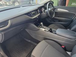 2019 Holden Commodore LT