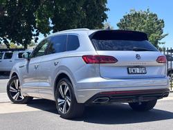 2020 Volkswagen Touareg 210TDI R-Line