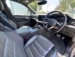 2020 Volkswagen Touareg 210TDI R-Line