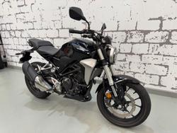 2019 Honda CB300R (CB300RA) CB300 Black