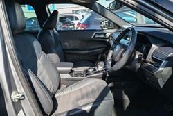 2023 Mitsubishi Outlander Black Edition
